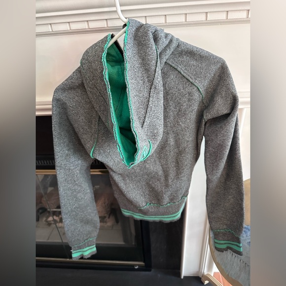 lululemon athletica Gray and Green full zip scuba Hoodie - Picture 10 of 14